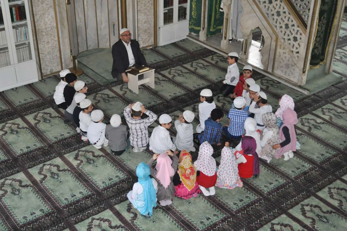 Kur’an Nesli Platformu “namaz etkinlikleri” programına start verdi